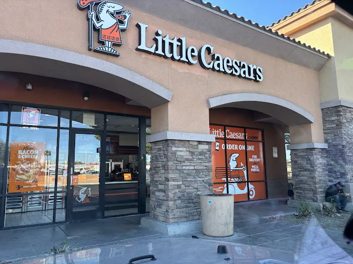 Little Caesars Pizza Picture 8