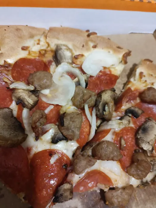 Little Caesars Pizza Picture 9