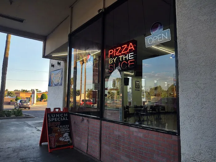 Gus's New York Pizza Picture 9