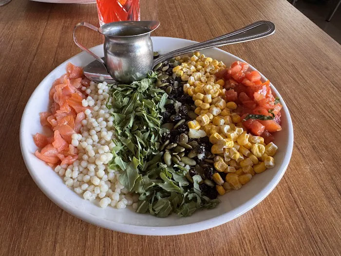 The Gladly Picture 4