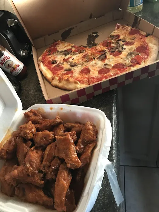 Pat's Pizza Plus Picture 8