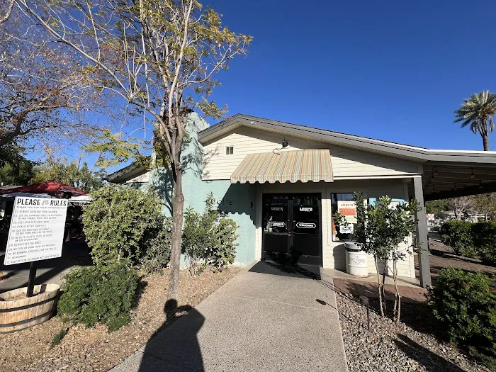 Luci's at the Orchard Picture 3