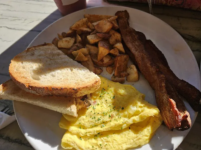 Luci's at the Orchard Picture 1