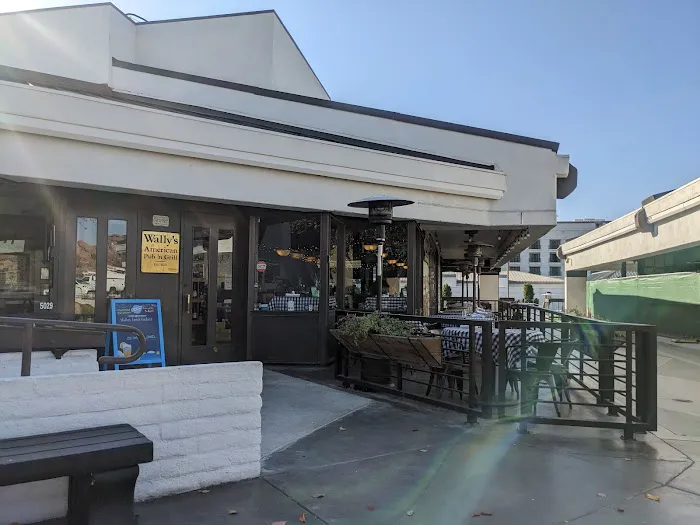 Wally's American Pub N Grill Picture 5