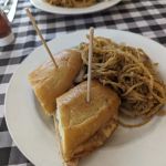 Wally's American Pub N Grill