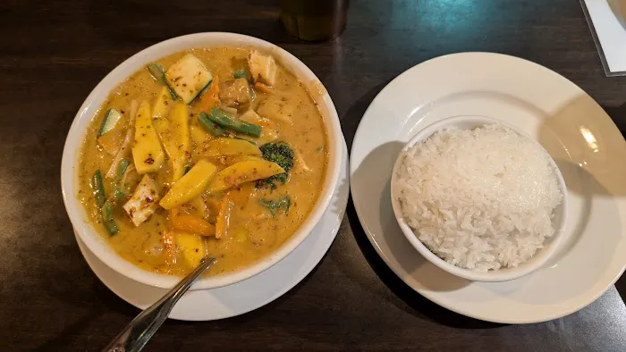 Thai Basil Picture 7