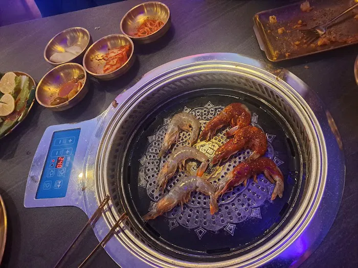 Central BBQ Lakehouse Picture 1