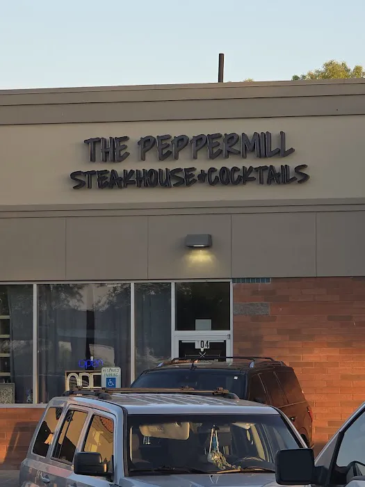 The Peppermill: Steakhouse and Cocktail Picture 10