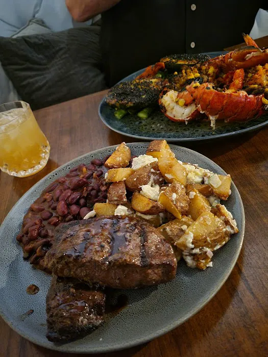 The Peppermill: Steakhouse and Cocktail Picture 3