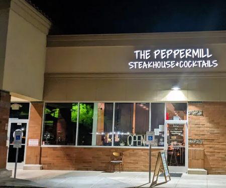 The Peppermill: Steakhouse and Cocktail