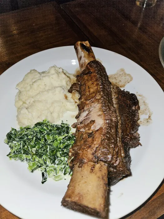 The Peppermill: Steakhouse and Cocktail Picture 2