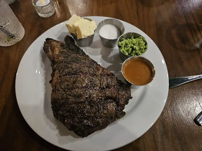 The Peppermill: Steakhouse and Cocktail Picture 4