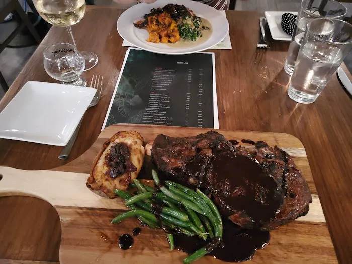 The Peppermill: Steakhouse and Cocktail Picture 5