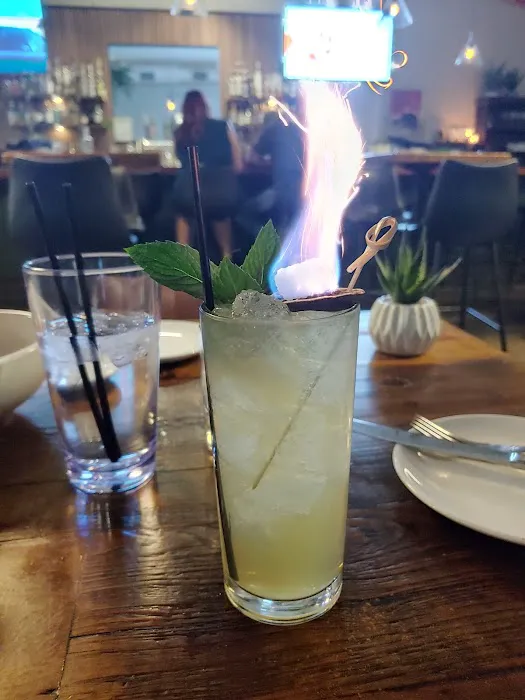 The Craftsman Cocktails and Kitchen Picture 10