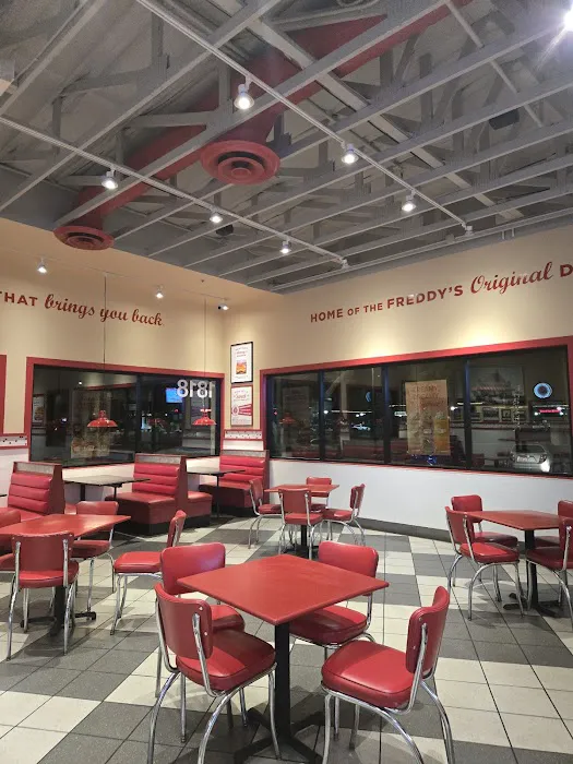 Freddy's Frozen Custard & Steakburgers Picture 10