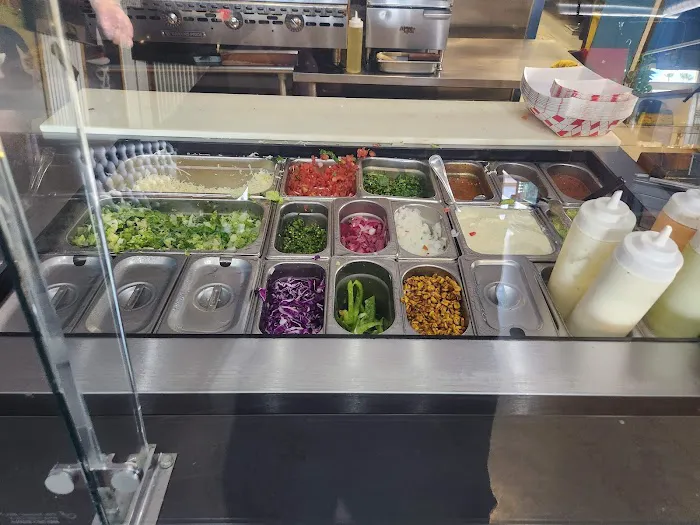 Maskadores Taco Shop and Bar Picture 7