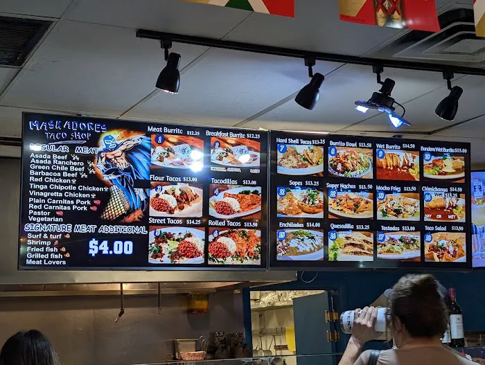 Maskadores Taco Shop and Bar Picture 4