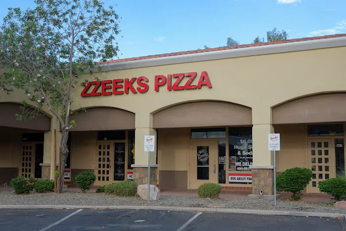 Zzeeks Pizza Picture 6