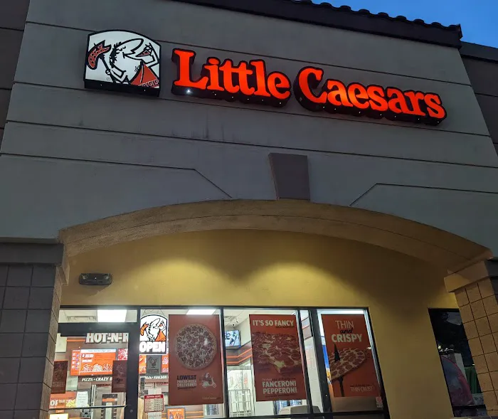Little Caesars Pizza Picture 2