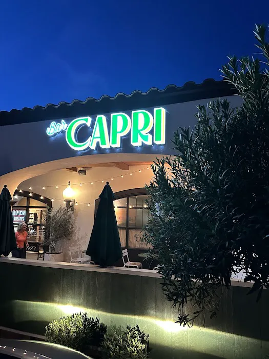 Bar Capri Picture 9