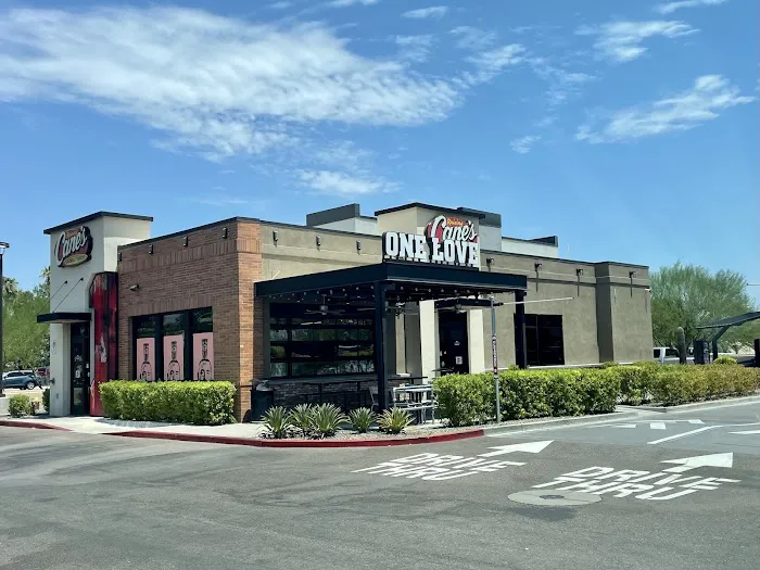 Raising Canes Picture 8