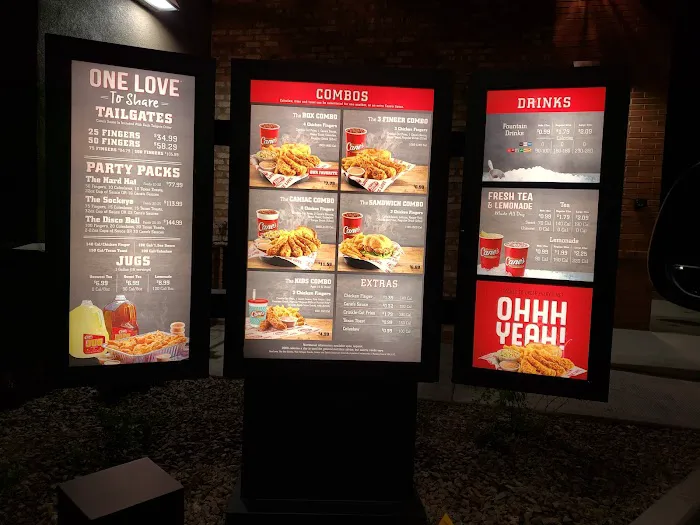 Raising Canes Picture 4
