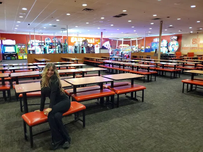 Peter Piper Pizza Picture 7