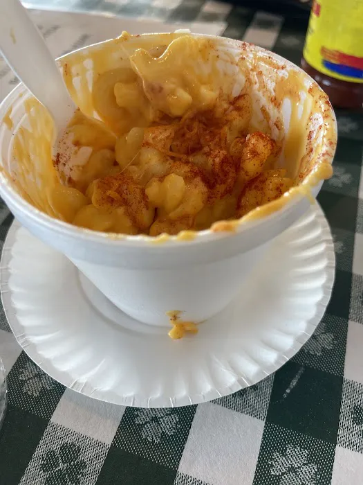 Gus's World Famous Fried Chicken Picture 3