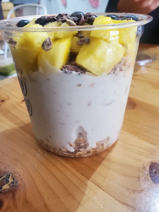 Wow Wow Açaí Bowls • Smoothies • Lemonade Picture 7