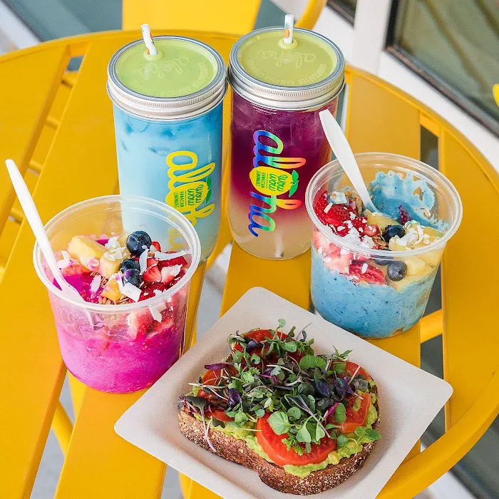 Wow Wow Açaí Bowls • Smoothies • Lemonade Picture 5