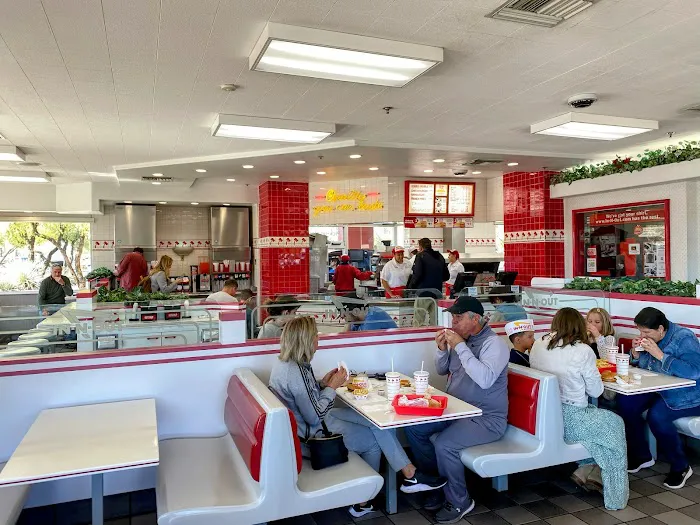 In-N-Out Burger Picture 10