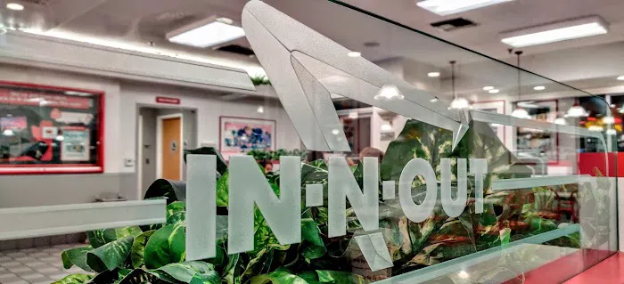 In-N-Out Burger Picture 3