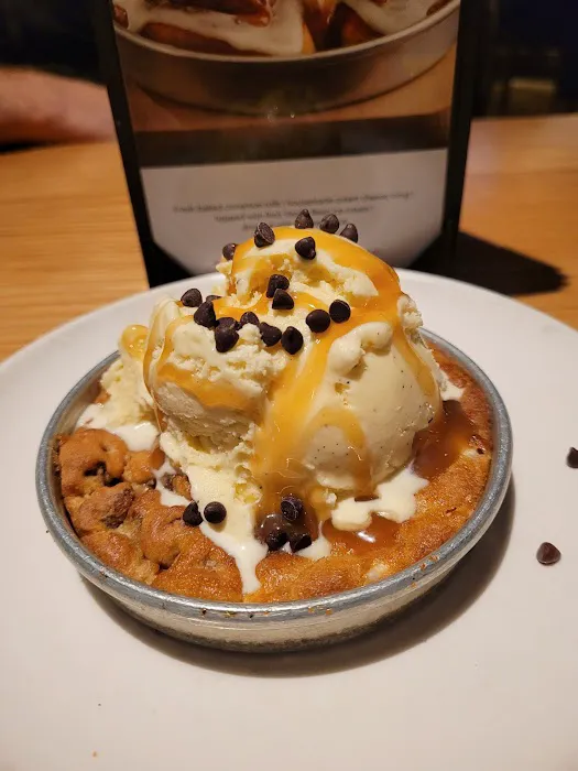 BJ's Restaurant & Brewhouse Picture 5