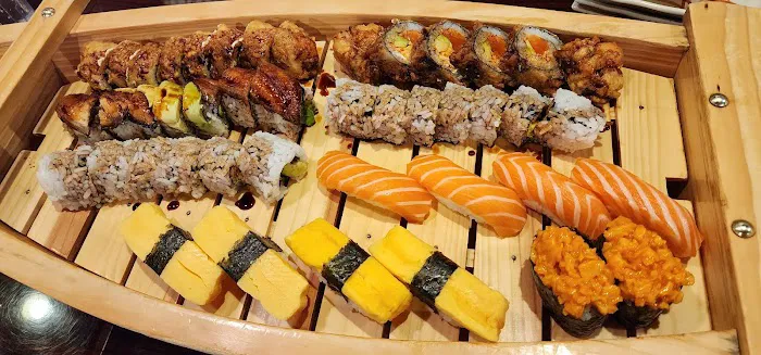 Mido Sushi Picture 7