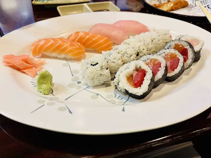 Mido Sushi Picture 1