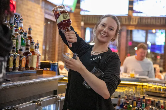 The Hub Grill & Bar Picture 2