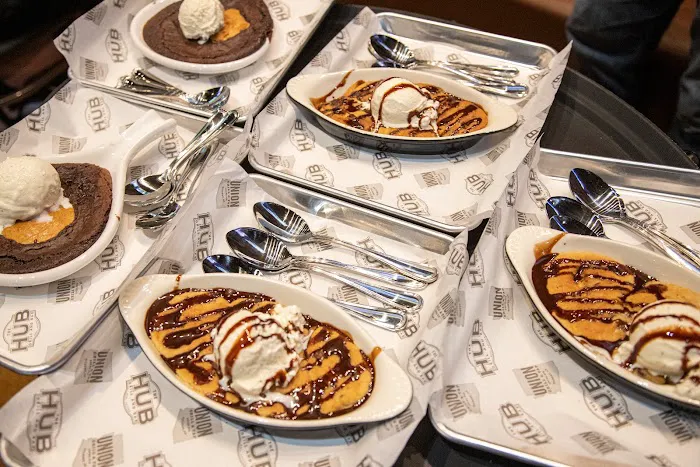 The Hub Grill & Bar Picture 3