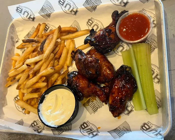 The Hub Grill & Bar Picture 9