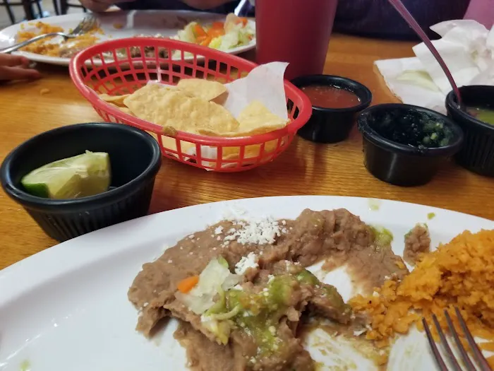 Paradise Mexican food Picture 5