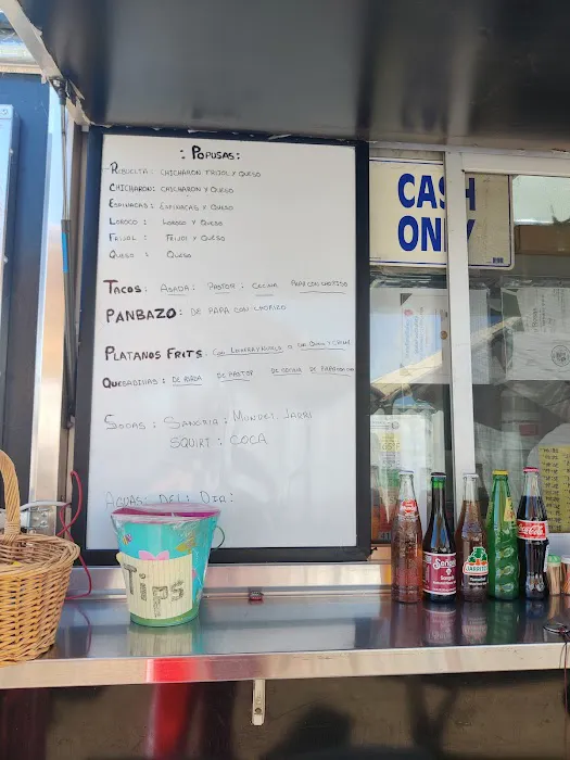 Antojitos Latinos Victoria Picture 7