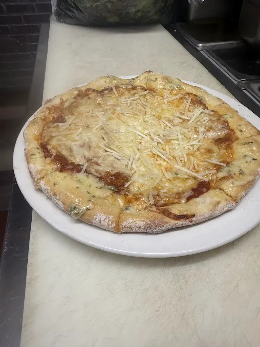 Giant Manhattan Pizza bar Picture 3