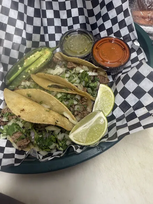 Giant Manhattan Pizza bar Picture 9