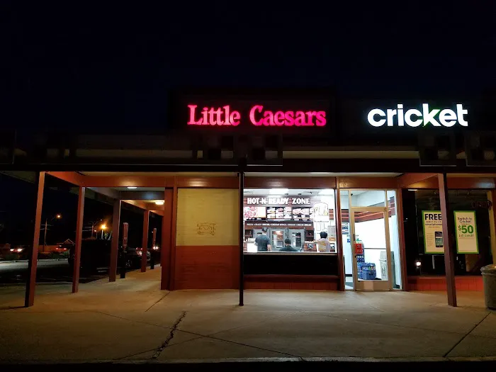 Little Caesars Pizza Picture 5