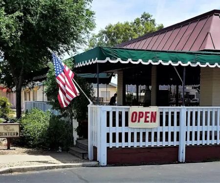 Kiss the Cook Restaurant