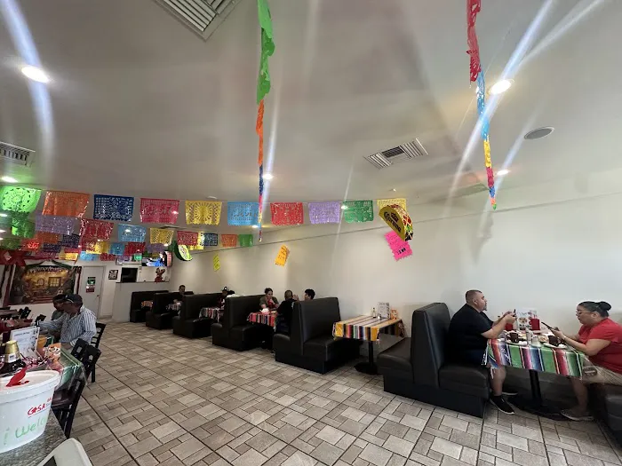 Casa Del Taco Mexican Restaurant Picture 4
