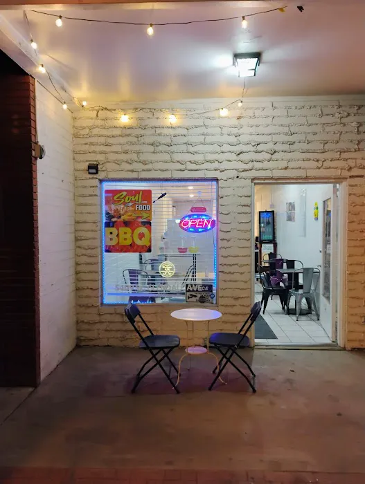 Davina's BBQ & Soul Food Kitchen Picture 1