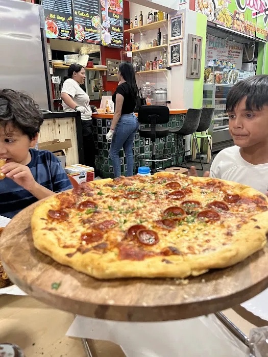 Wood Garden Gourmet Cousine Picture 7