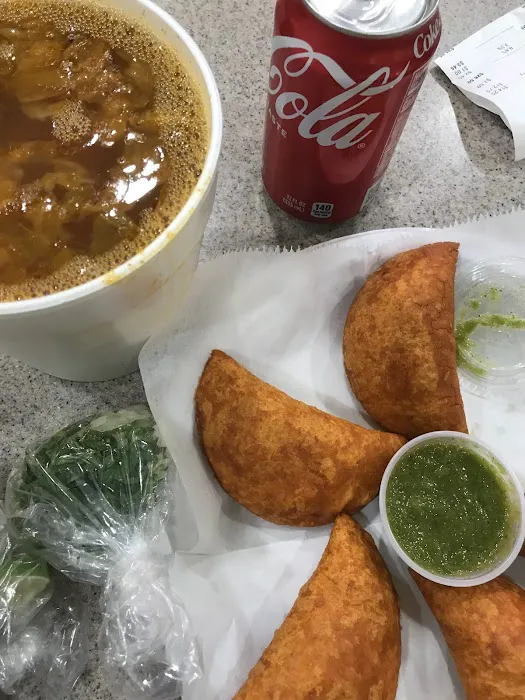 Tacos y Mariscos La Phoenikera Picture 8