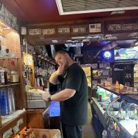 Mothers Bar & Grill ico