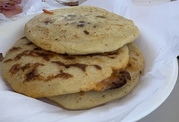 Pupusas Transiteñas Picture 5